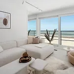 Luxurious Flat With Unbelievable Sea Views In Apartamento