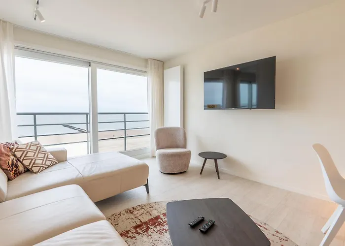 Luxurious Flat With Unbelievable Sea Views In Apartment Duinbergen