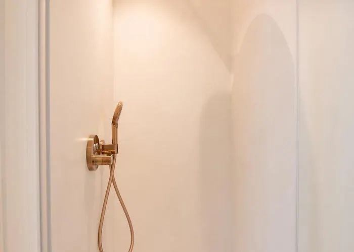 Luxurious Flat With Unbelievable Sea Views In *